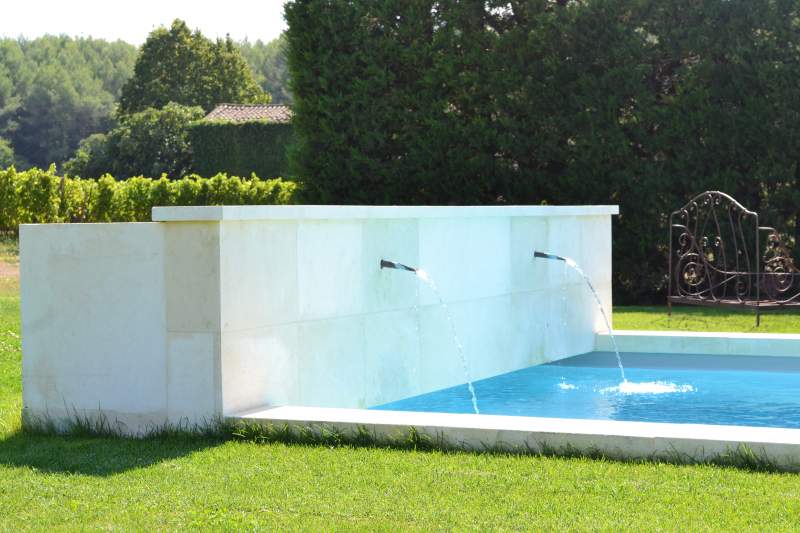 Fontaines et cascades pour piscine
