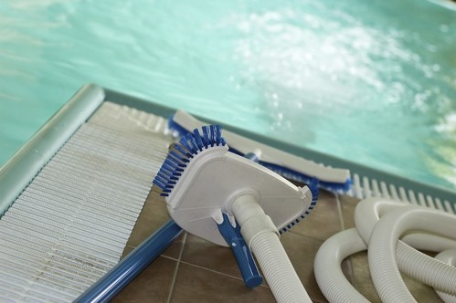 Pisciniste Entretien saisonnier vaucluse 84