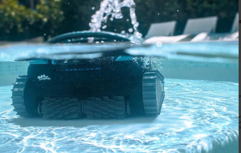 Robot piscine eon dolphin Inter piscine isle sur la sorgue