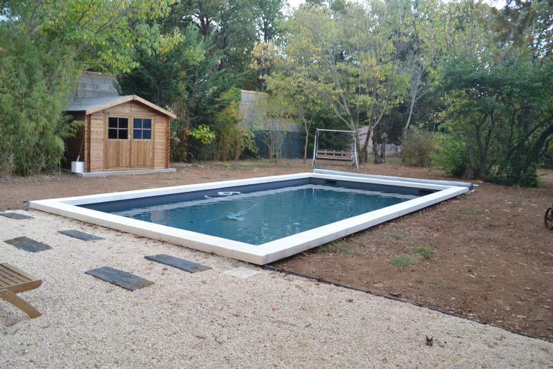 piscine la Roque sur Pernes
