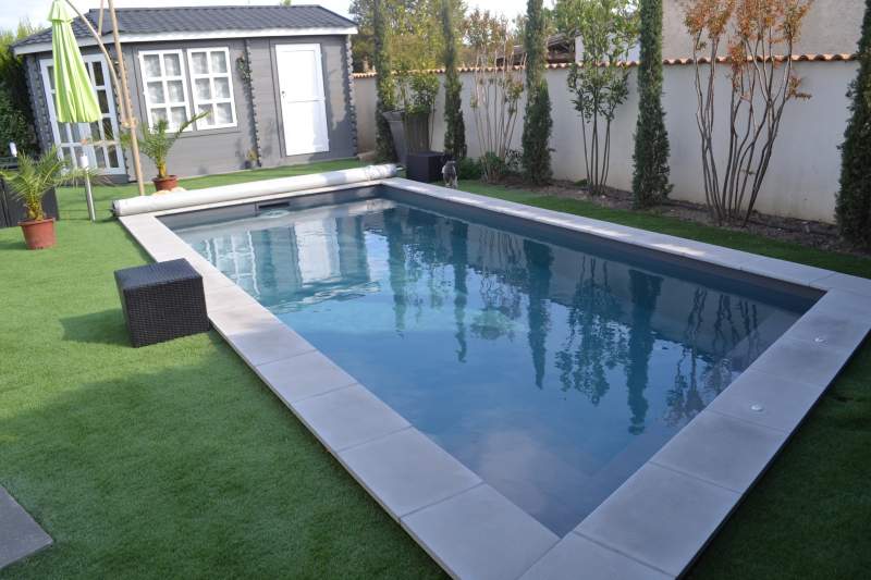 Réalisation d'une piscine en trapèze sur l'Isle sur la sorgue, pvc armé
