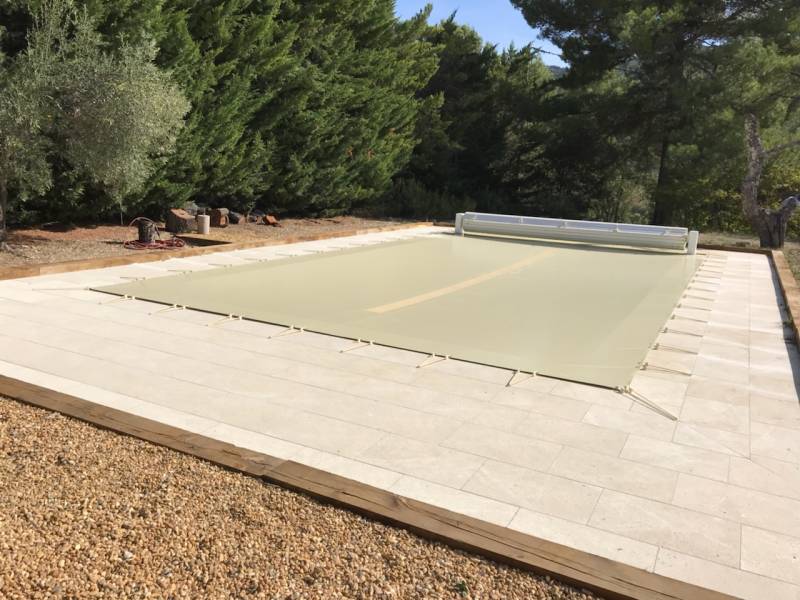 couverture opaque a sandow piscine vaucluse
