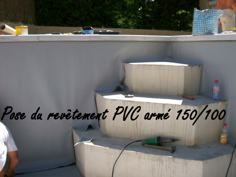 Les étapes pour la construction en maçonnerie traditionnelle, revêtement liner ou pvc armé