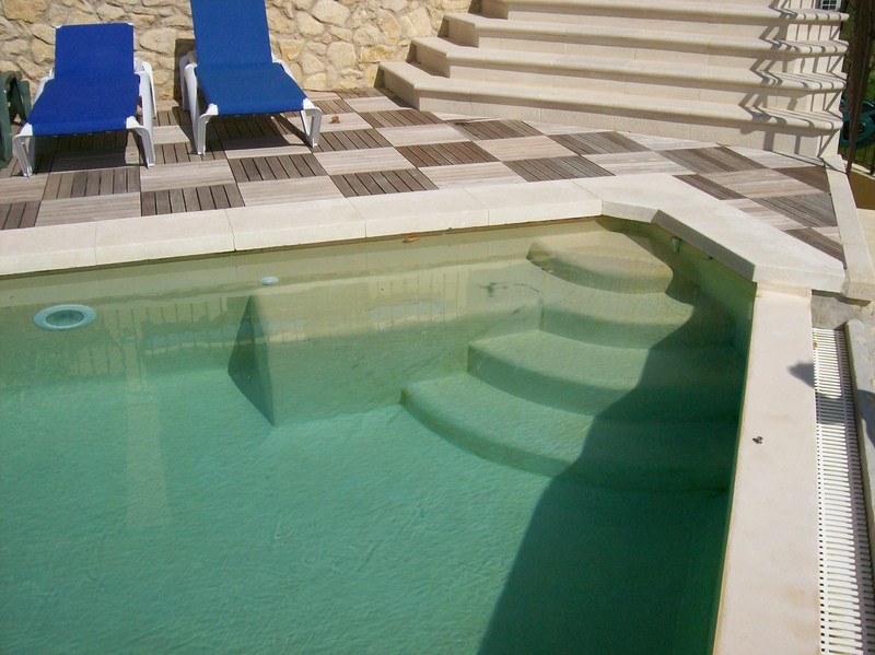 Confection d'un Escalier intérieur, par Inter Piscine le spécialiste de la piscine dans le Luberon et dans tout le Vaucluse