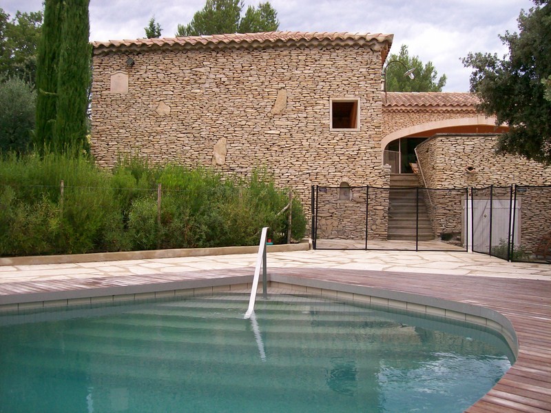 Confection d'un Escalier intérieur, par Inter Piscine le spécialiste de la piscine dans le Luberon et dans tout le Vaucluse
