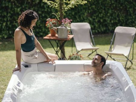 Notre zone d'activité pour ce service Vente de Spa rigide Astral Spool 5 places avec fonctions de balnéothérapie et chromothérapie intégrées près de